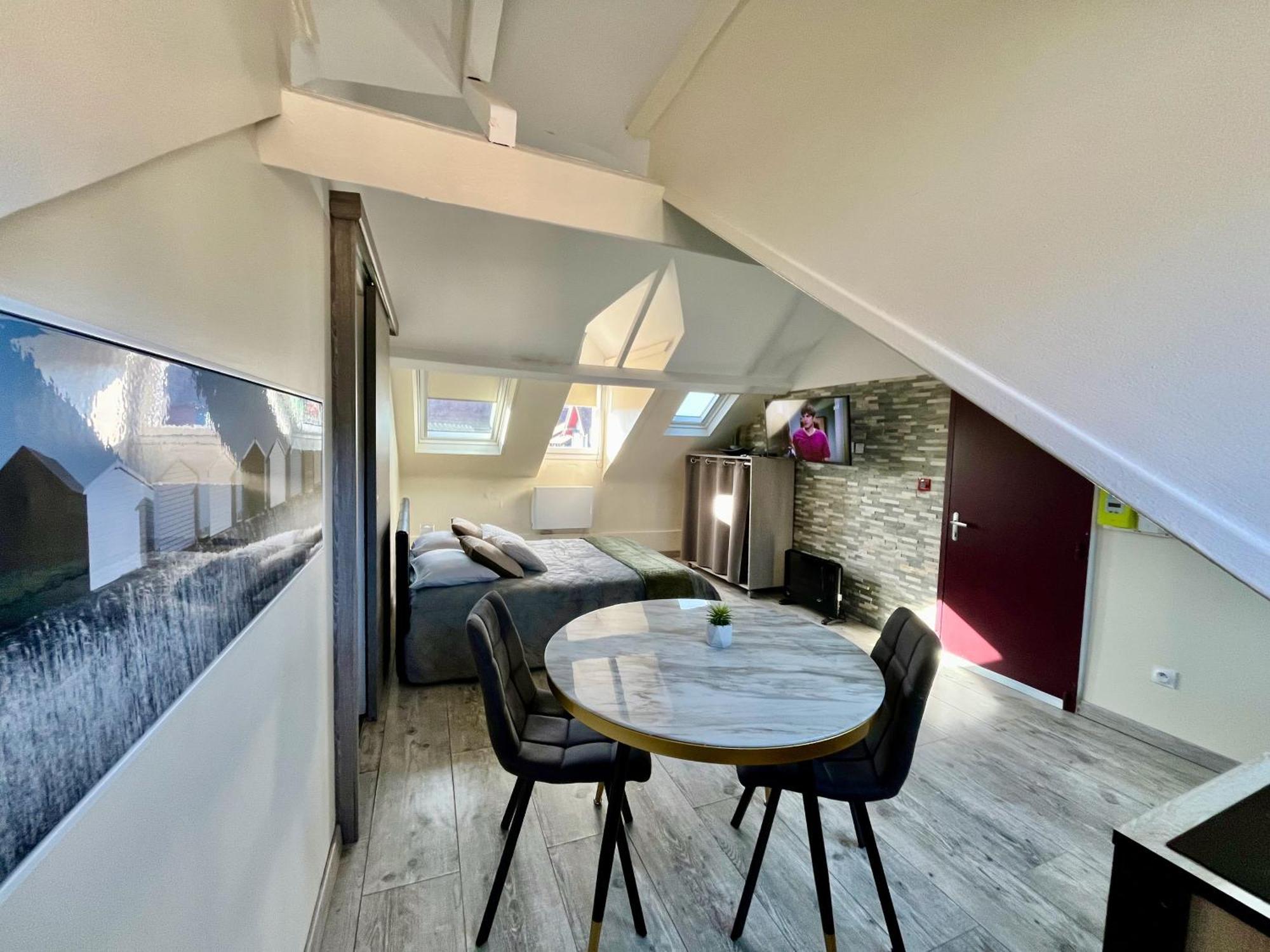 La Villa L'Oiseau Bleu Proche De La Plage Et De Deauville !!! Awards 2025 Blonville-sur-Mer Rom bilde